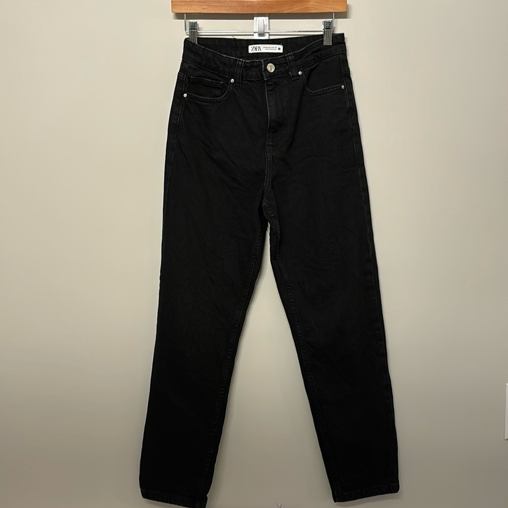 Zara Women’s High Waist Black Jeans Size 4